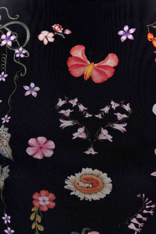 Agua Bendita Mei Ambar One Piece details
