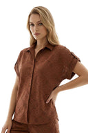 Garotas Ojalillos Brown Shirt