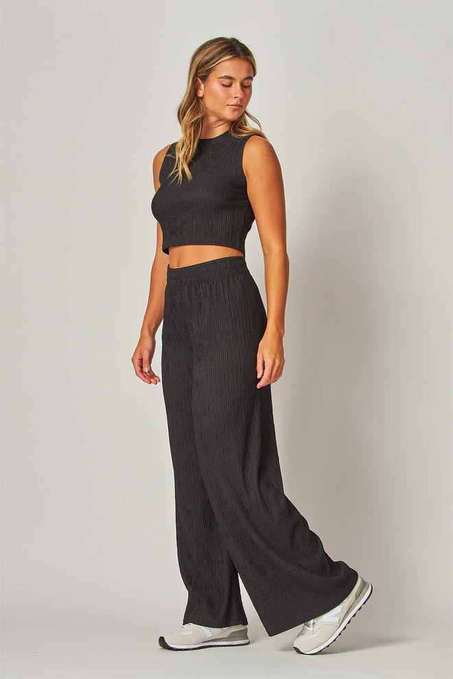 Black Crinkled Pants Set side