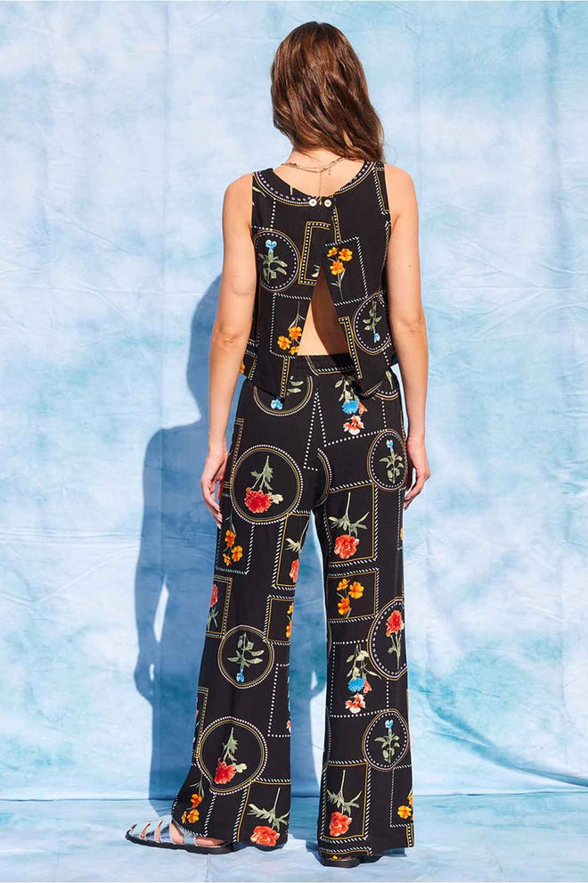 Printed Open Back Pants Set back