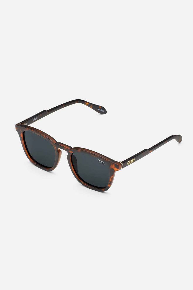 QUAY Matte Tort Jackpot Sunglasses side